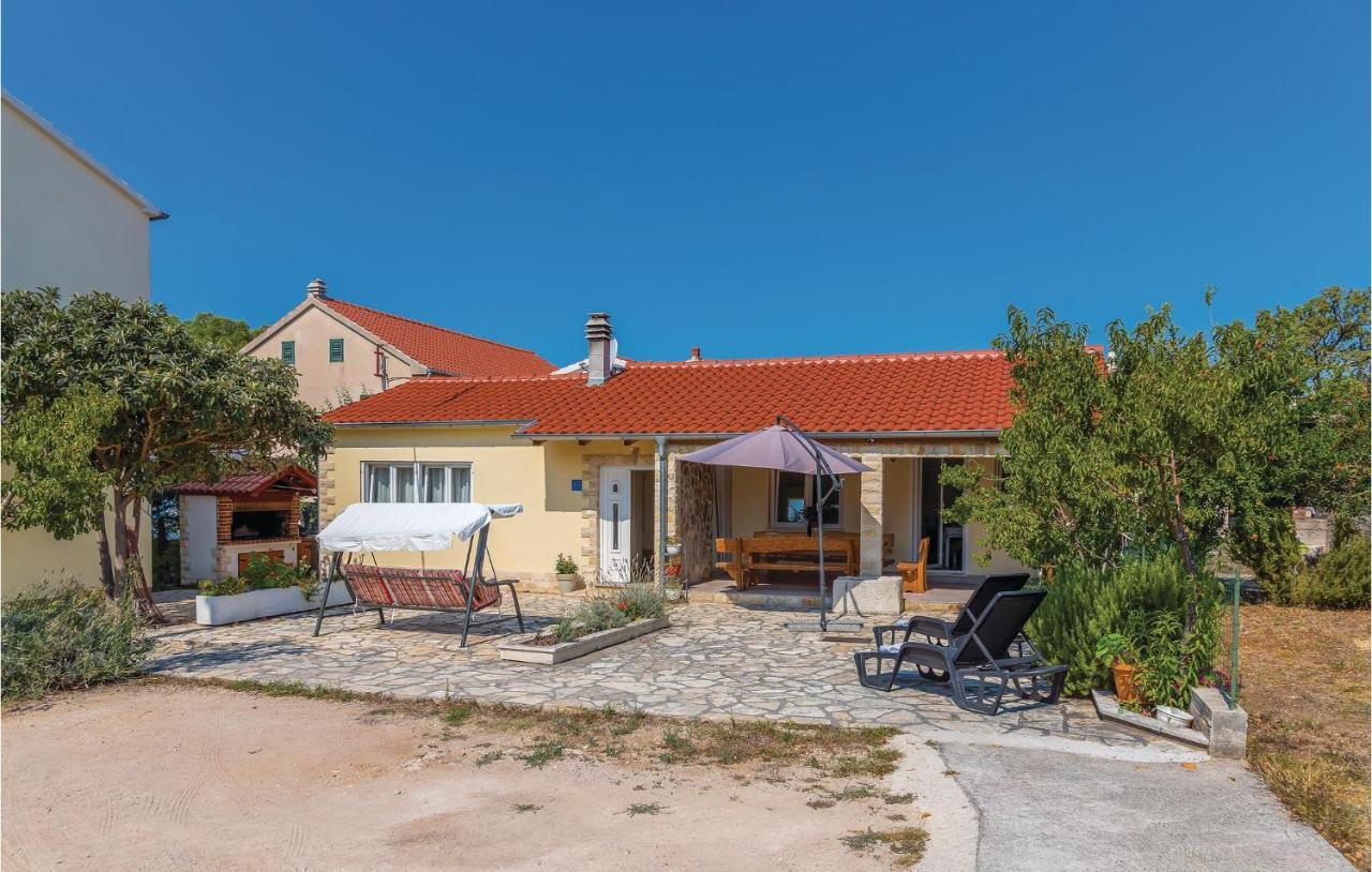 Lovely Home In Sibenik-Brodarica With Kitchen Donje Polje Bagian luar foto