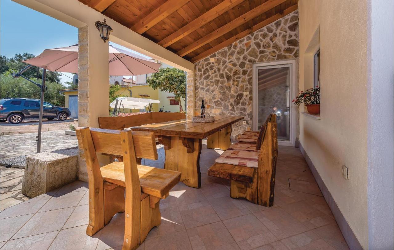 Lovely Home In Sibenik-Brodarica With Kitchen Donje Polje Bagian luar foto